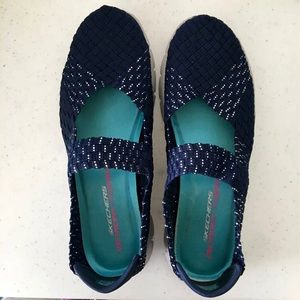 Women’s Skechers shoes